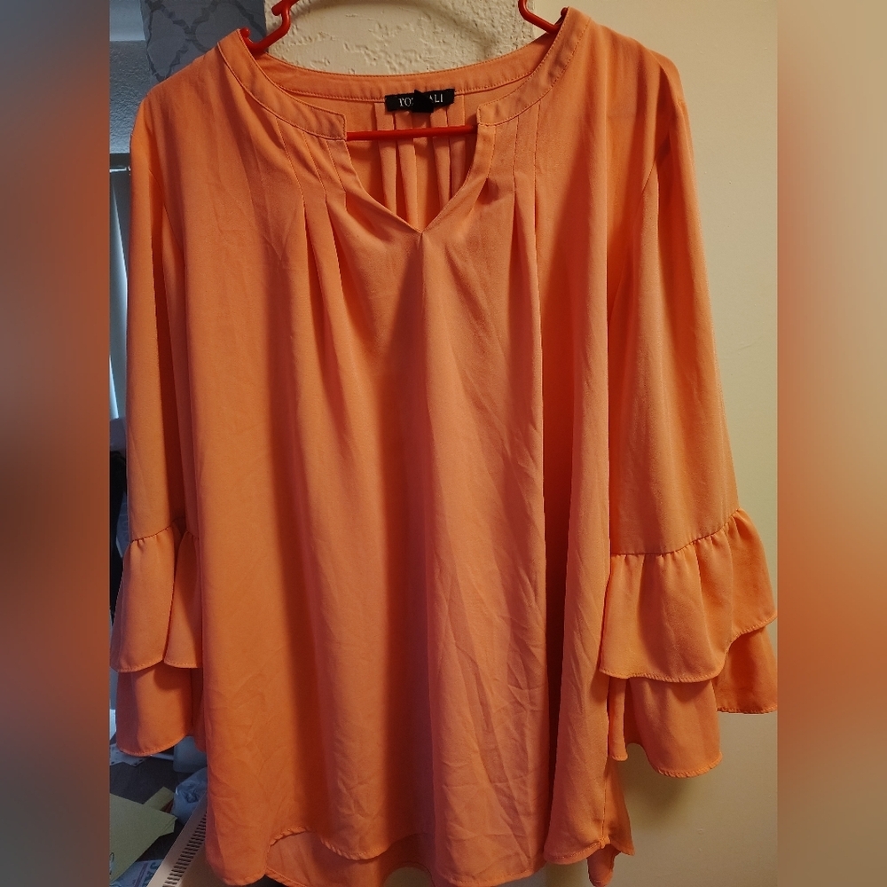 Orange top with layered sleeves pleats in the back Roz & Ali size 1X